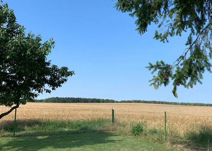 Idyllisches In Ruhiger Lage